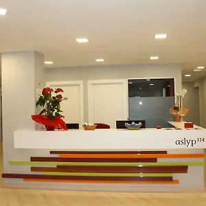 Aslyp 114 Vendégház Barcelona